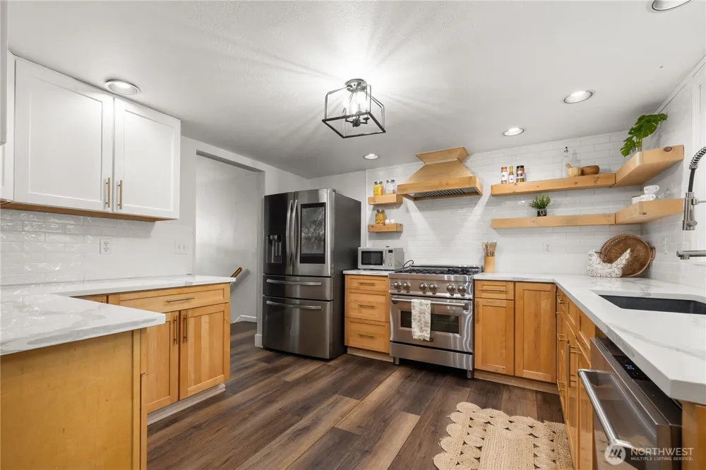 3331 SE Summer Place Port Orchard, WA 98366