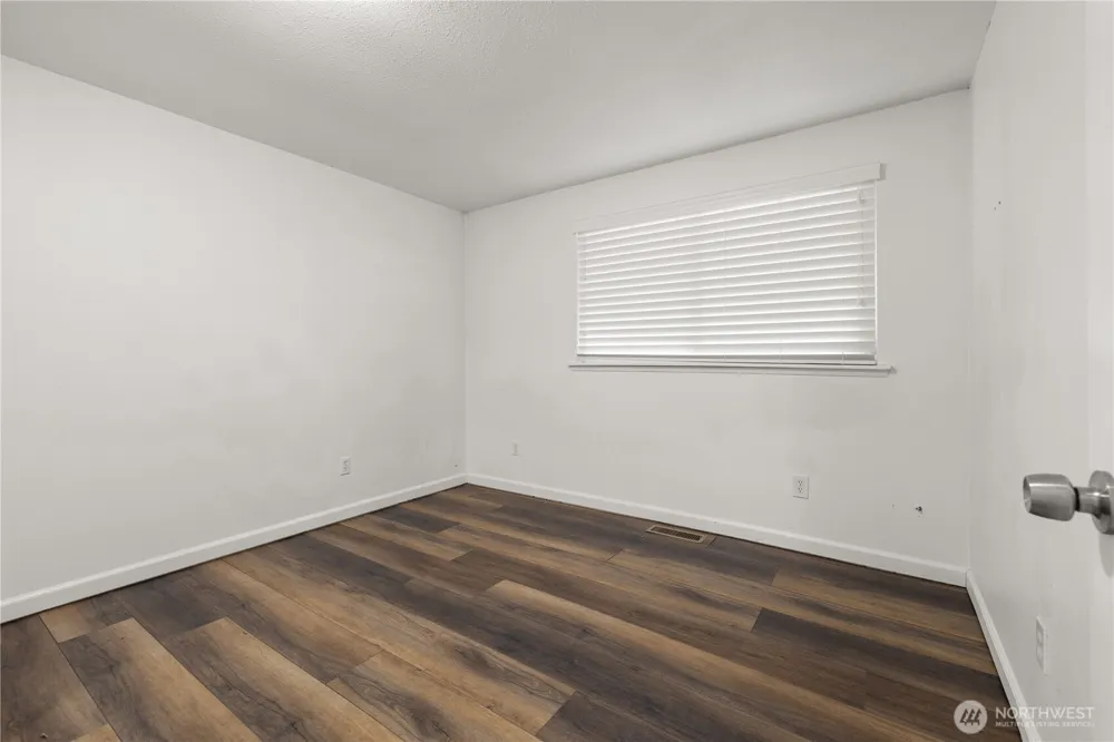 3331 SE Summer Place Port Orchard, WA 98366