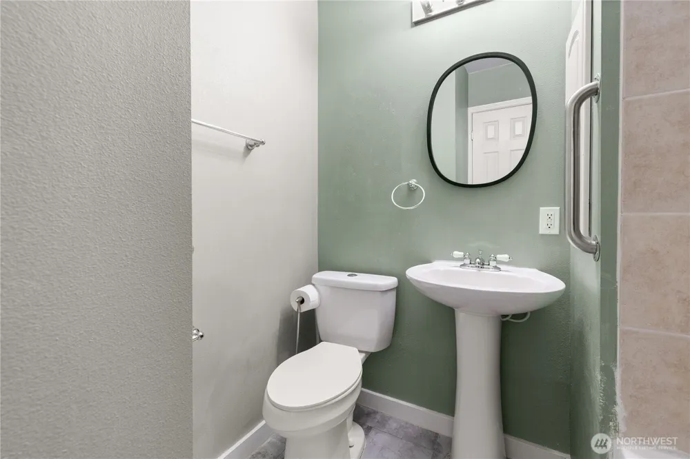 3331 SE Summer Place Port Orchard, WA 98366