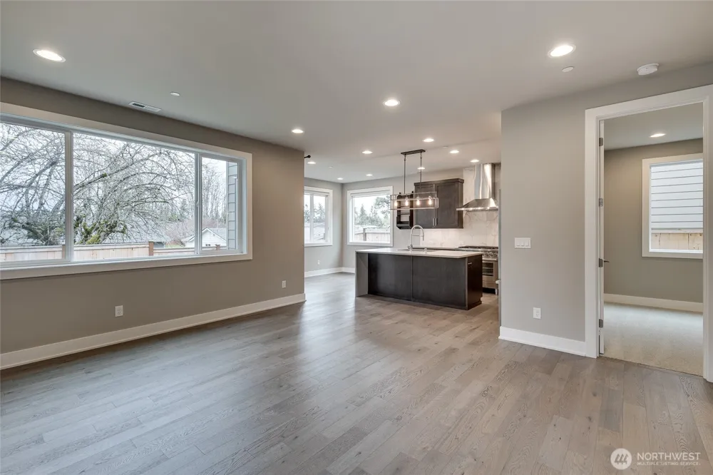 10284 133rd Court NE Kirkland, WA 98033