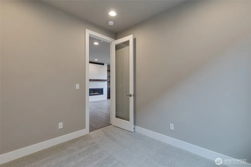 10284 133rd Court NE Kirkland, WA 98033
