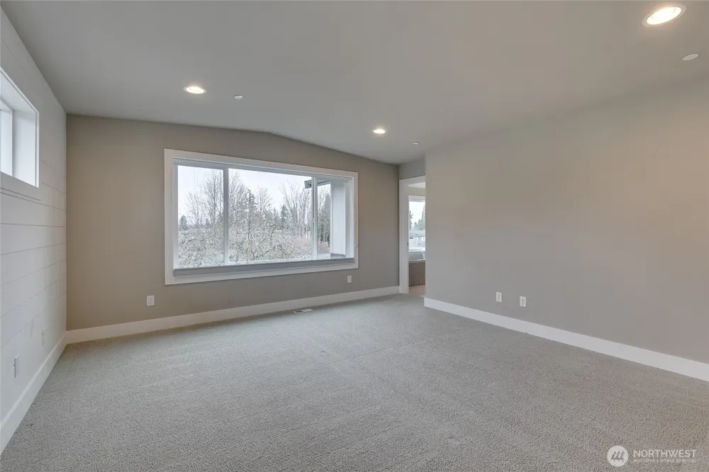 10284 133rd Court NE Kirkland, WA 98033