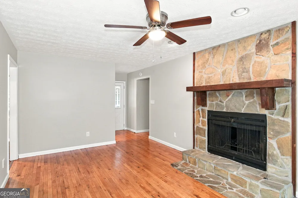 1978 Lullwater CIR Jonesboro, GA 30236