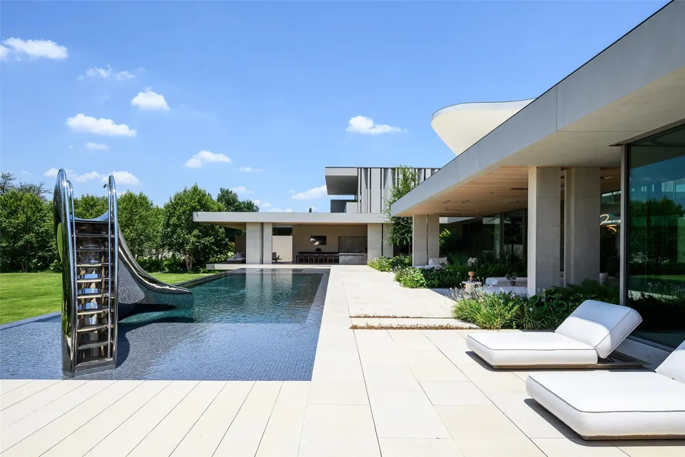 5547 Walnut Hill Lane Dallas, TX 75229