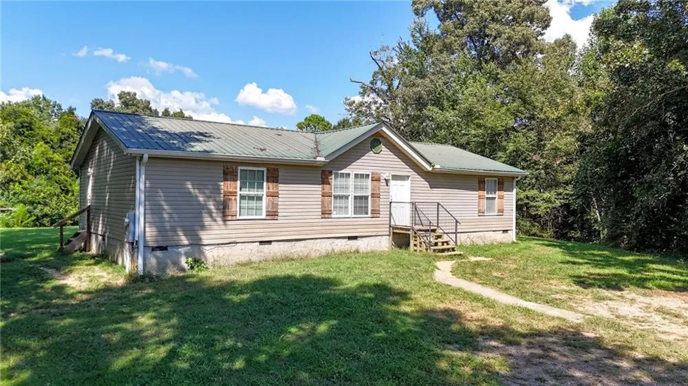 4382 Dews Pond Road SE Calhoun, GA 30701