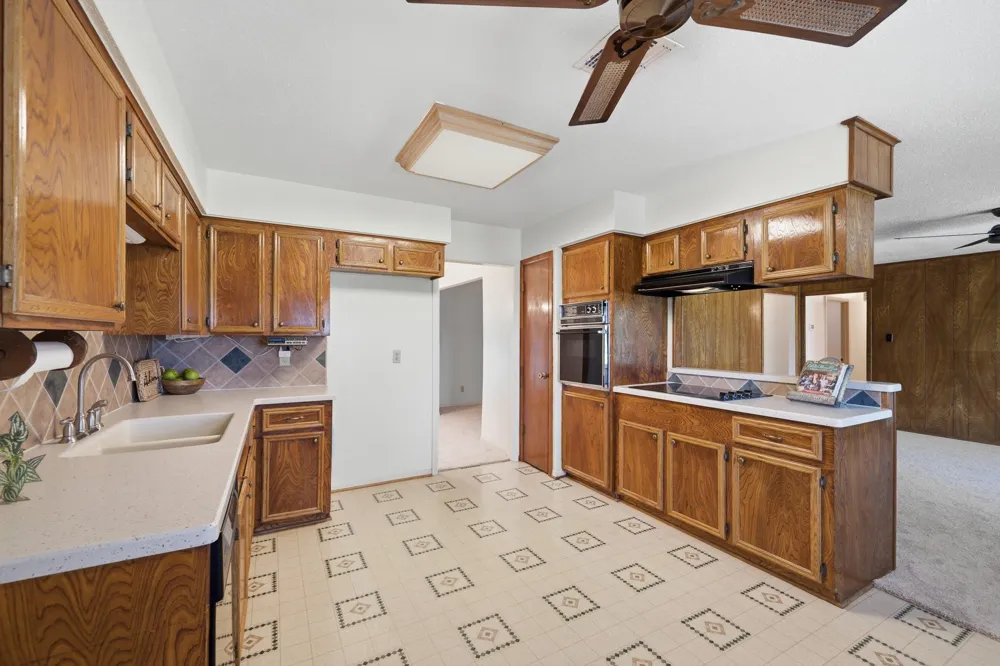16111 Clarence Street Needville, TX 77461
