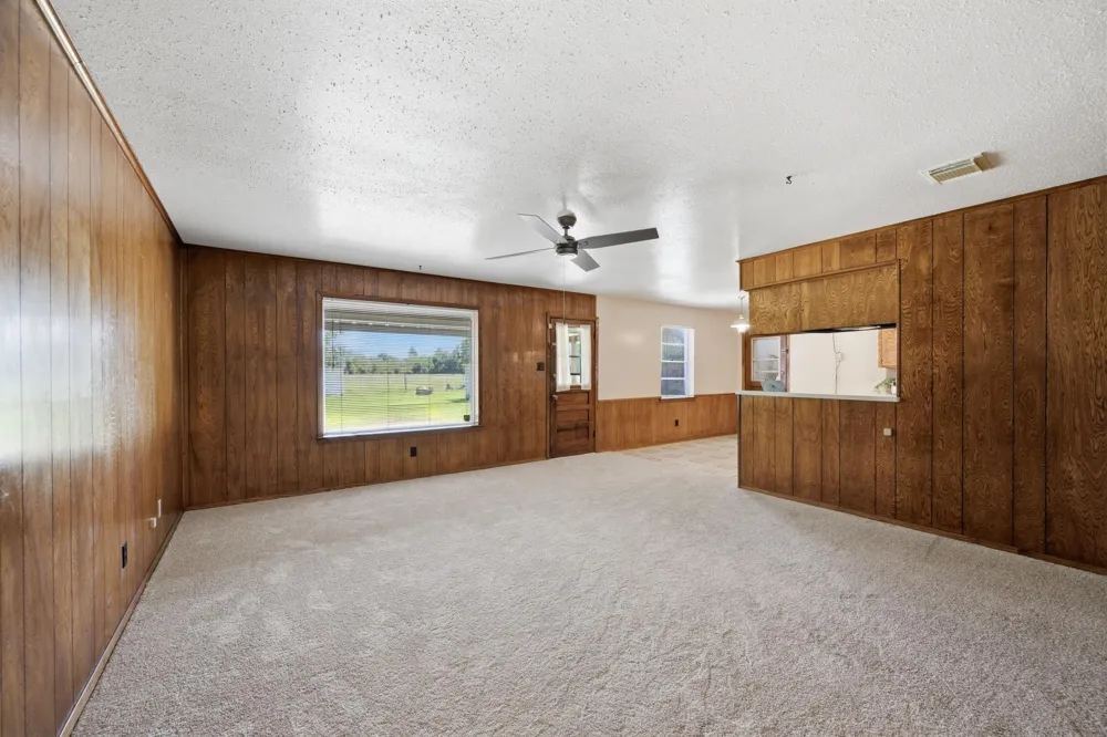 16111 Clarence Street Needville, TX 77461