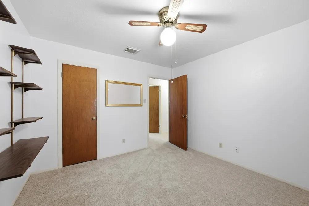 16111 Clarence Street Needville, TX 77461