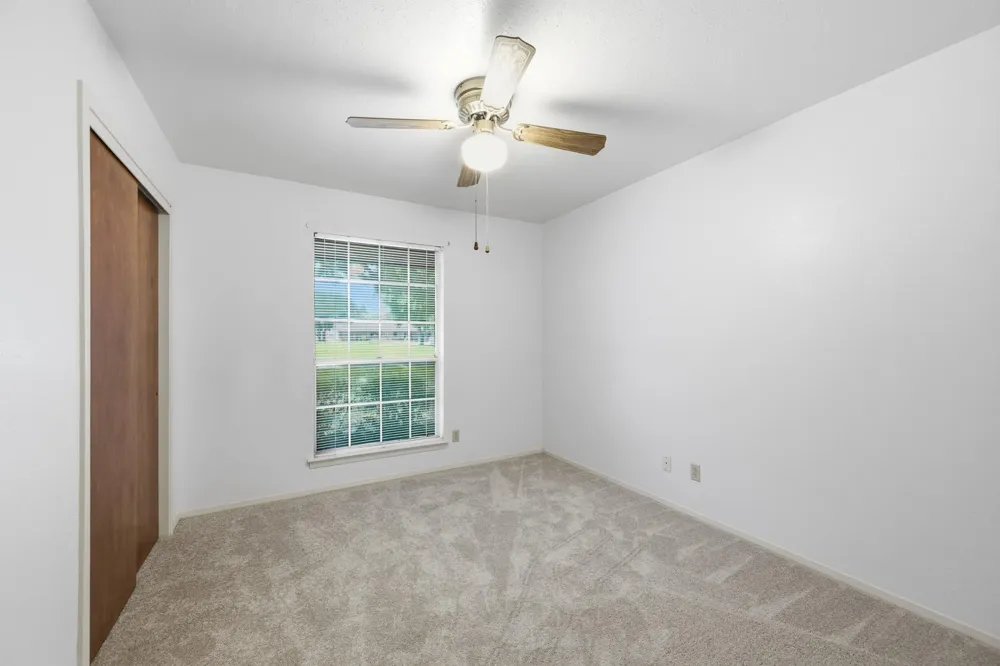 16111 Clarence Street Needville, TX 77461
