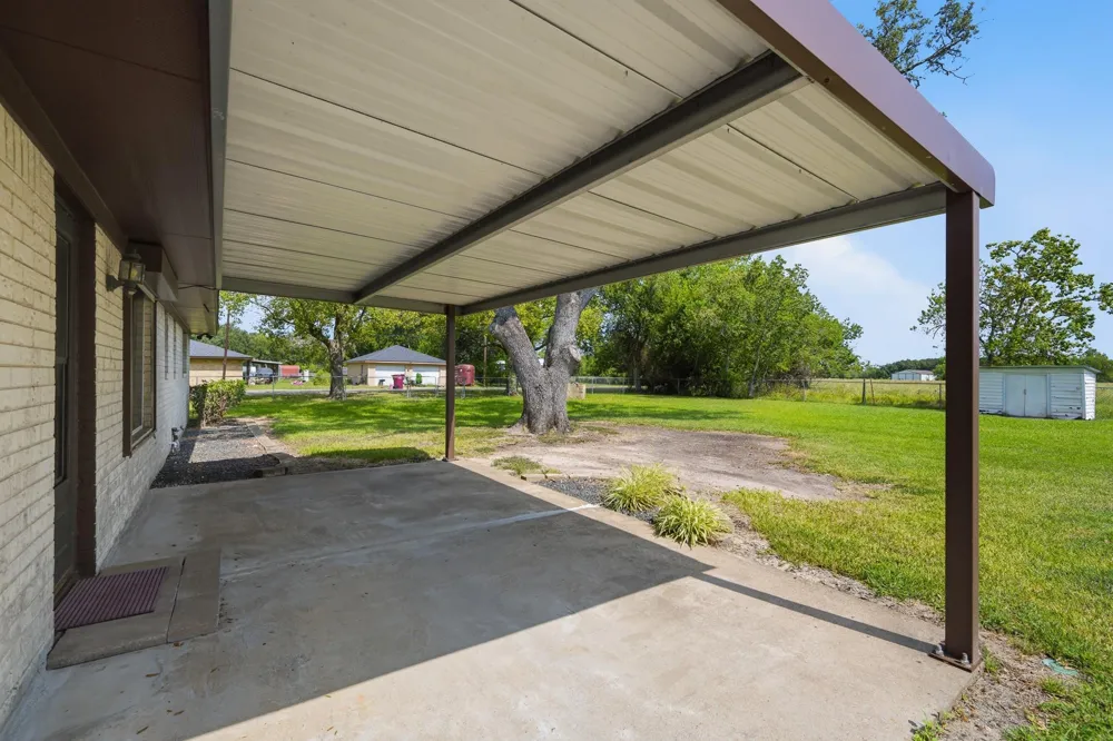 16111 Clarence Street Needville, TX 77461