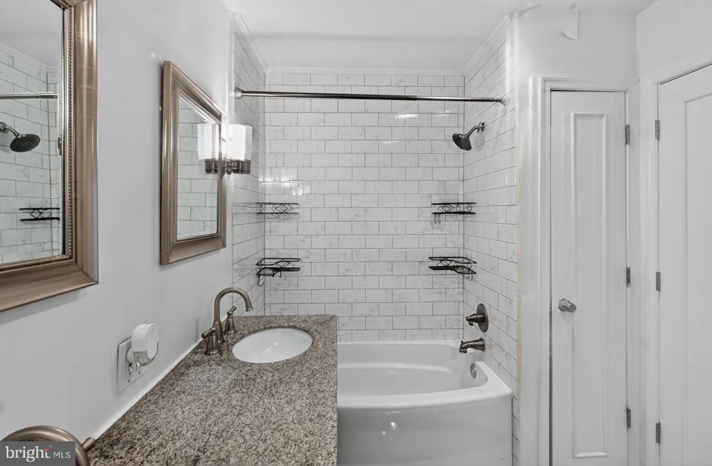 5905 NOBLESTOWN ROAD #F Springfield, VA 22152