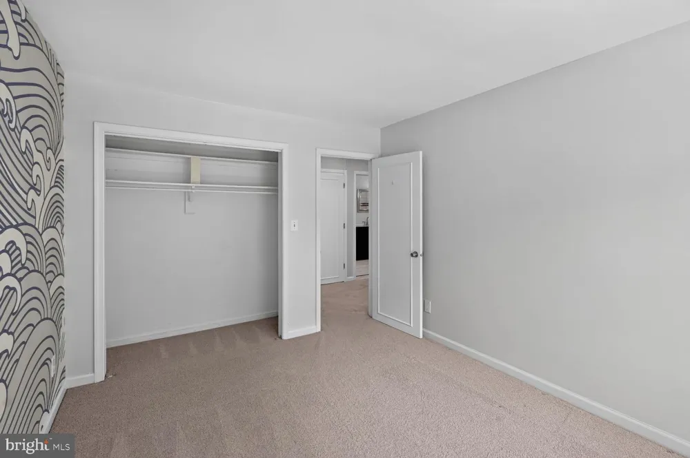 5905 NOBLESTOWN ROAD #F Springfield, VA 22152