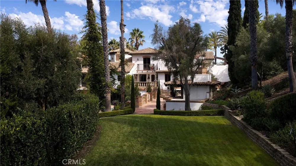 27902 Via Madrina San Juan Capistrano, CA 92675