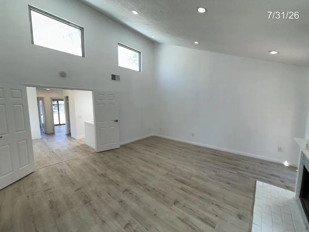 1527 Sunrise Shadow El Cajon, CA 92019