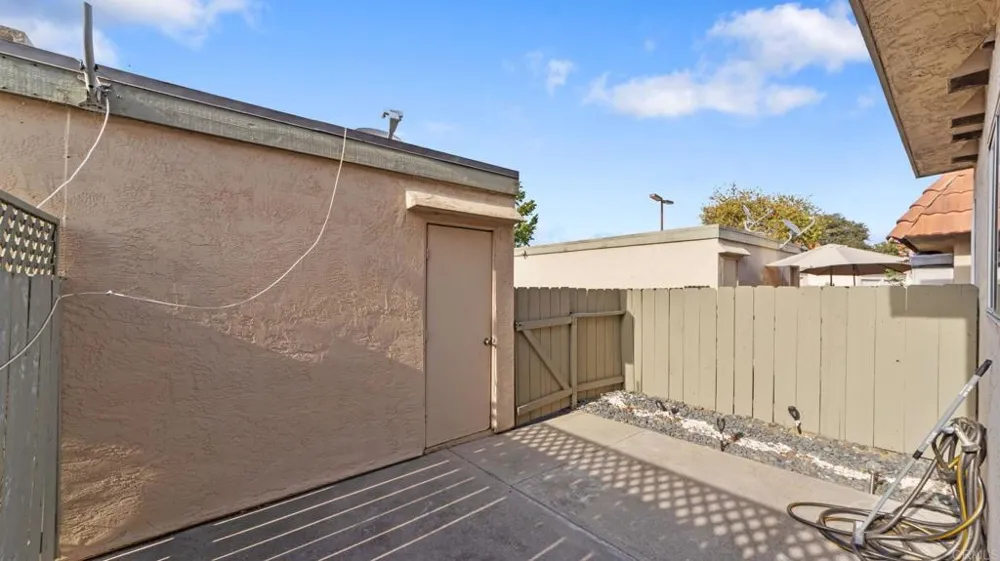1548 GRANDON AVENUE San Marcos, CA 92078