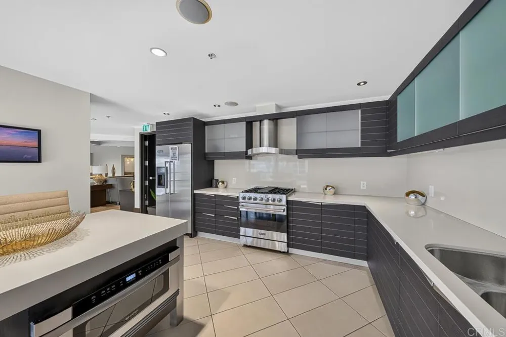 1325 Pacific Highway #1107/1101 San Diego, CA 92101
