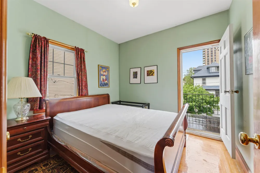 17 77TH ST North Bergen, NJ 07047