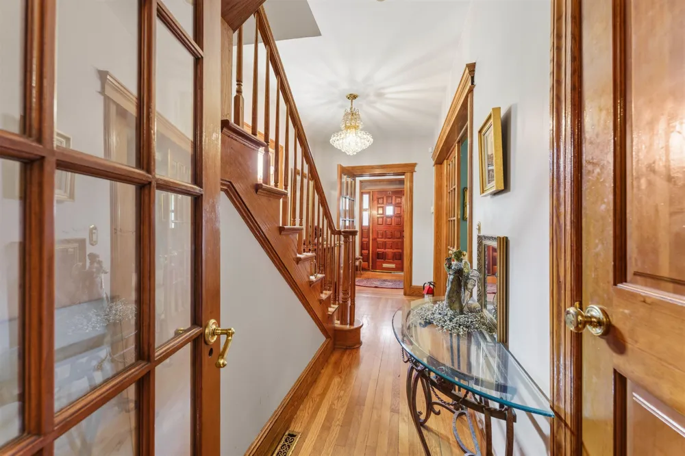 17 77TH ST North Bergen, NJ 07047