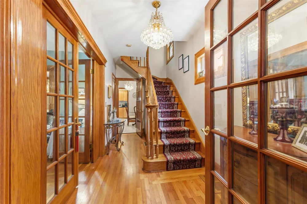 17 77TH ST North Bergen, NJ 07047