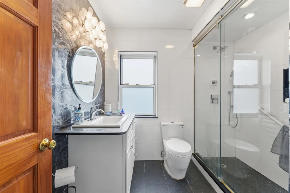 17 77TH ST North Bergen, NJ 07047