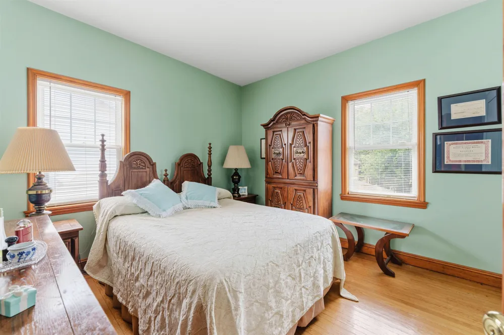 17 77TH ST North Bergen, NJ 07047