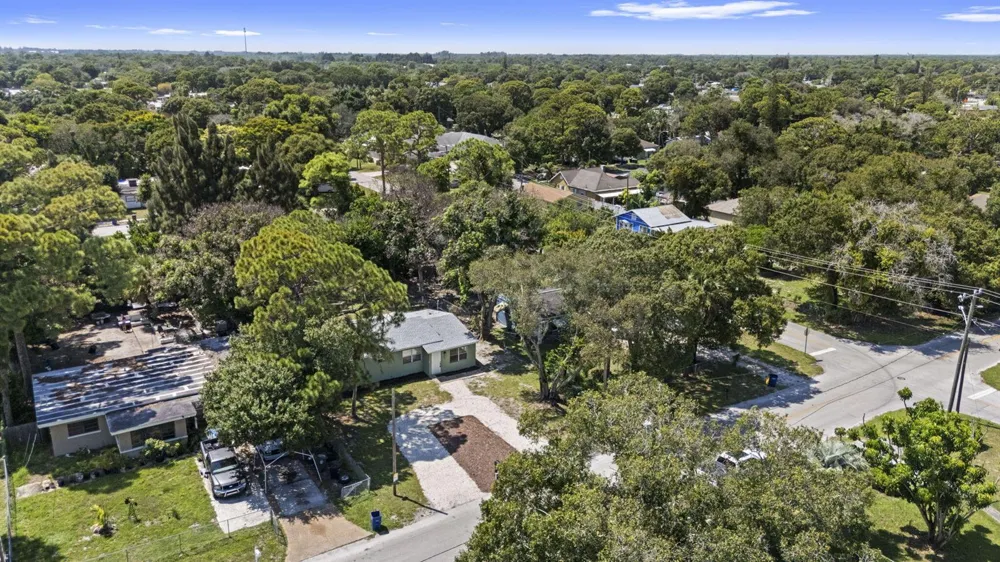 205 21st Street Fort Pierce, FL 34950