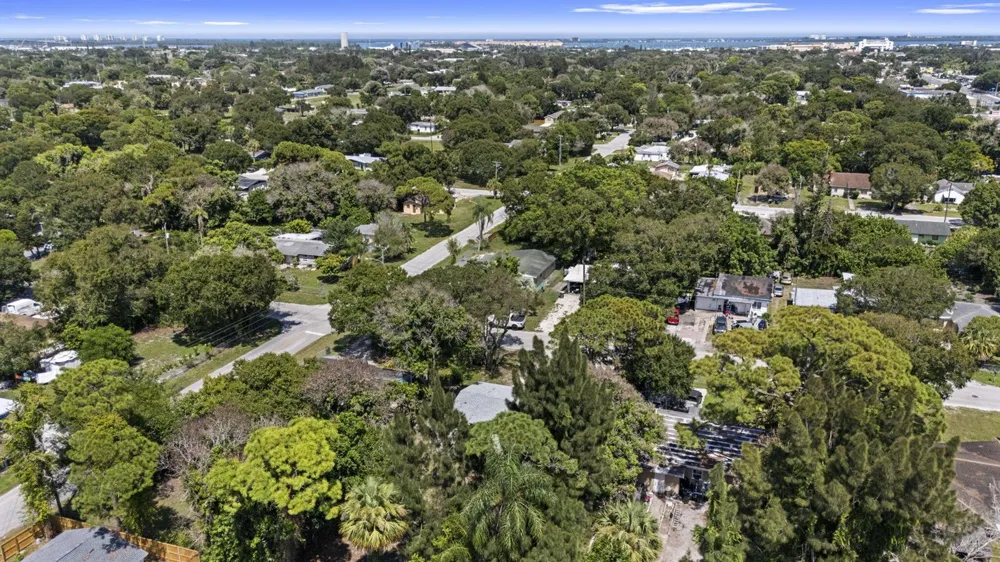 205 21st Street Fort Pierce, FL 34950