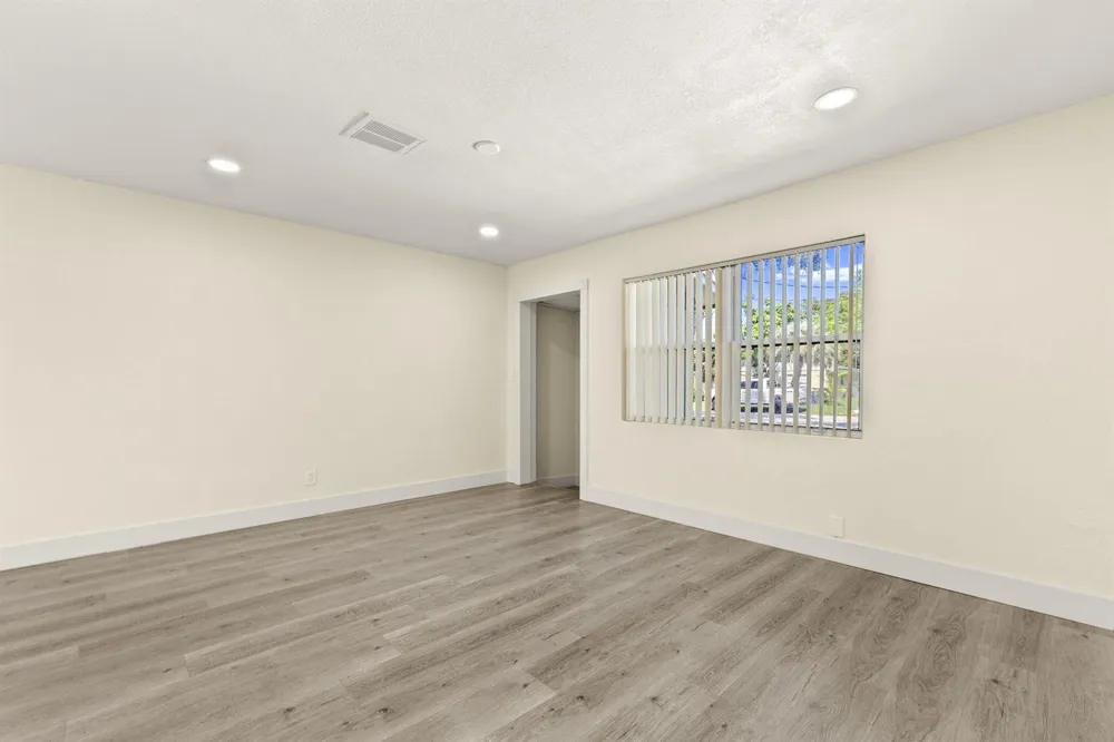 205 21st Street Fort Pierce, FL 34950