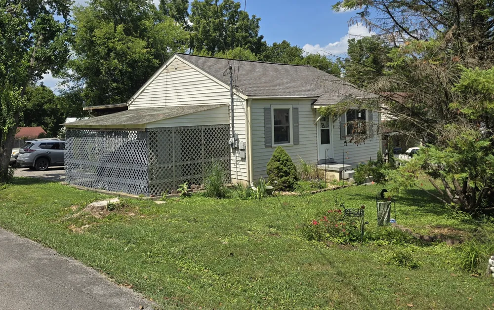 1818 Figures Ave Columbia, TN 38401