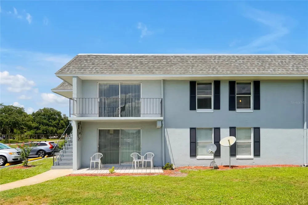 915 W OAK RIDGE ROAD #B Orlando, FL 32809
