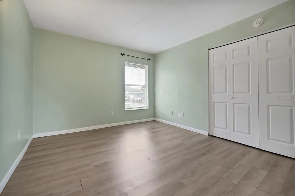 915 W OAK RIDGE ROAD #B Orlando, FL 32809