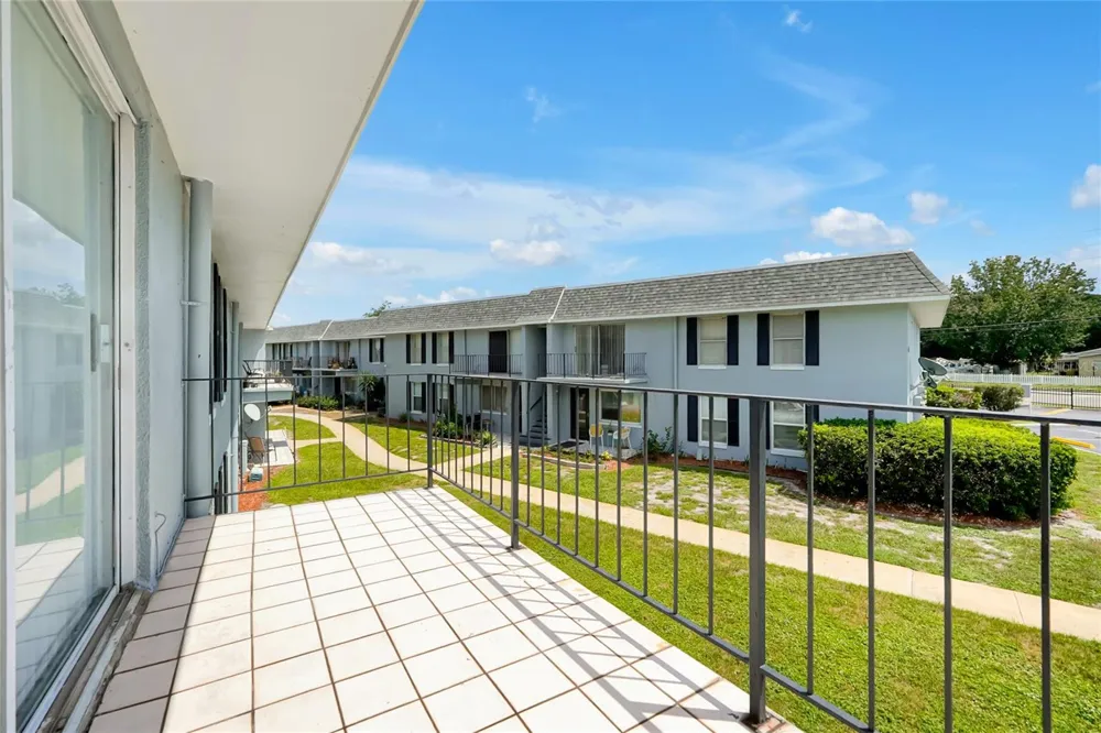 915 W OAK RIDGE ROAD #B Orlando, FL 32809