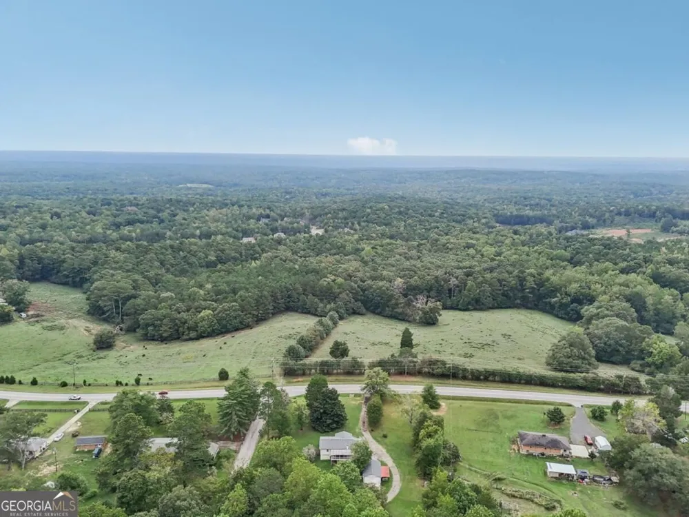 9782 Highway 166 Winston, GA 30187