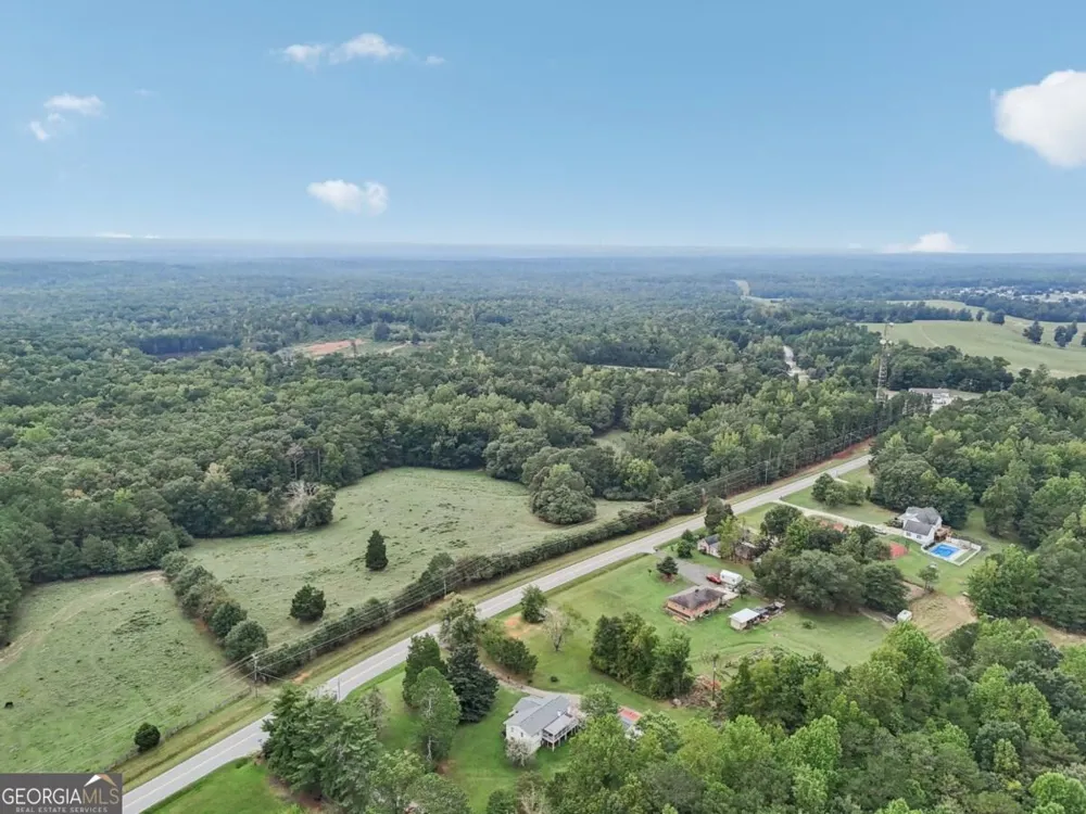 9782 Highway 166 Winston, GA 30187