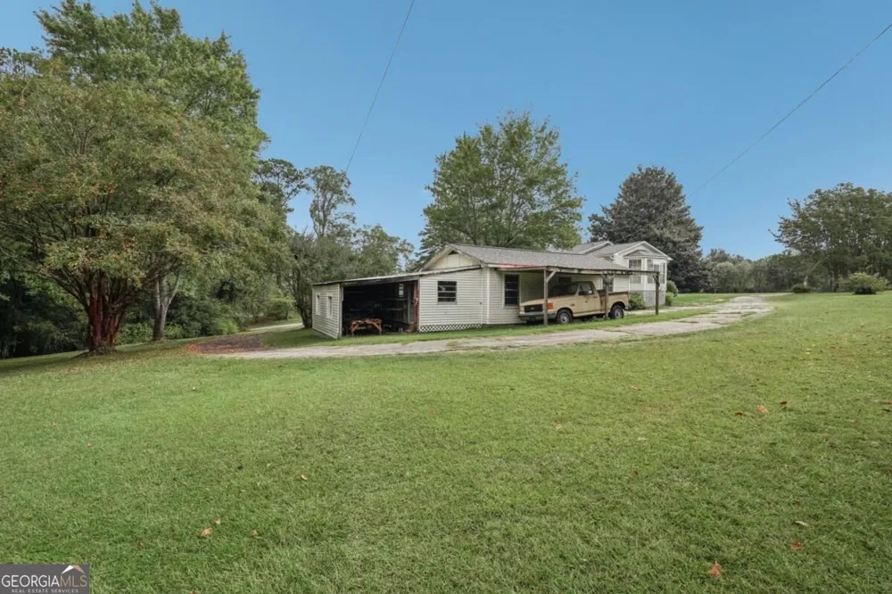 9782 Highway 166 Winston, GA 30187