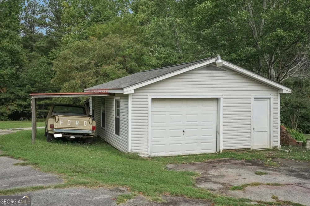 9782 Highway 166 Winston, GA 30187