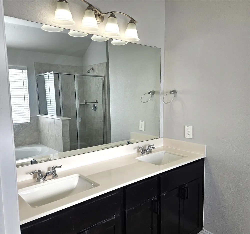 2225 Crooked Bow Drive Mesquite, TX 75149