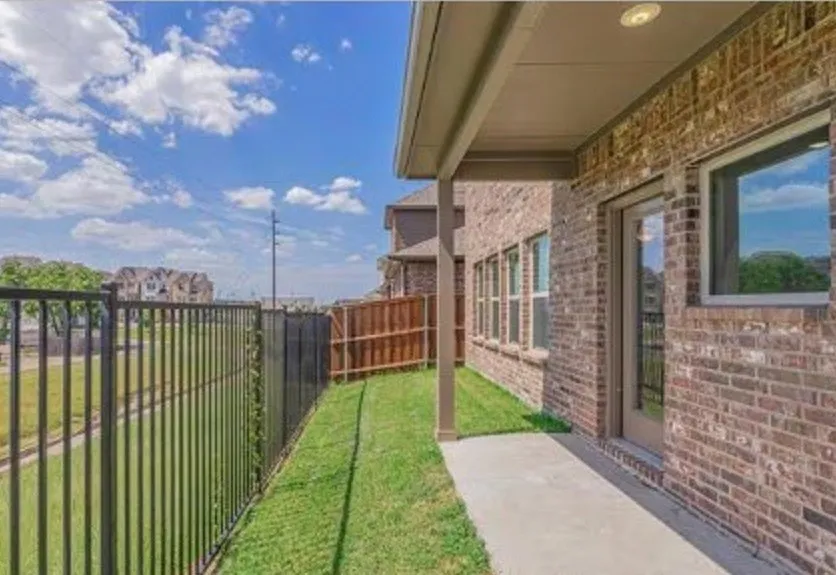2225 Crooked Bow Drive Mesquite, TX 75149