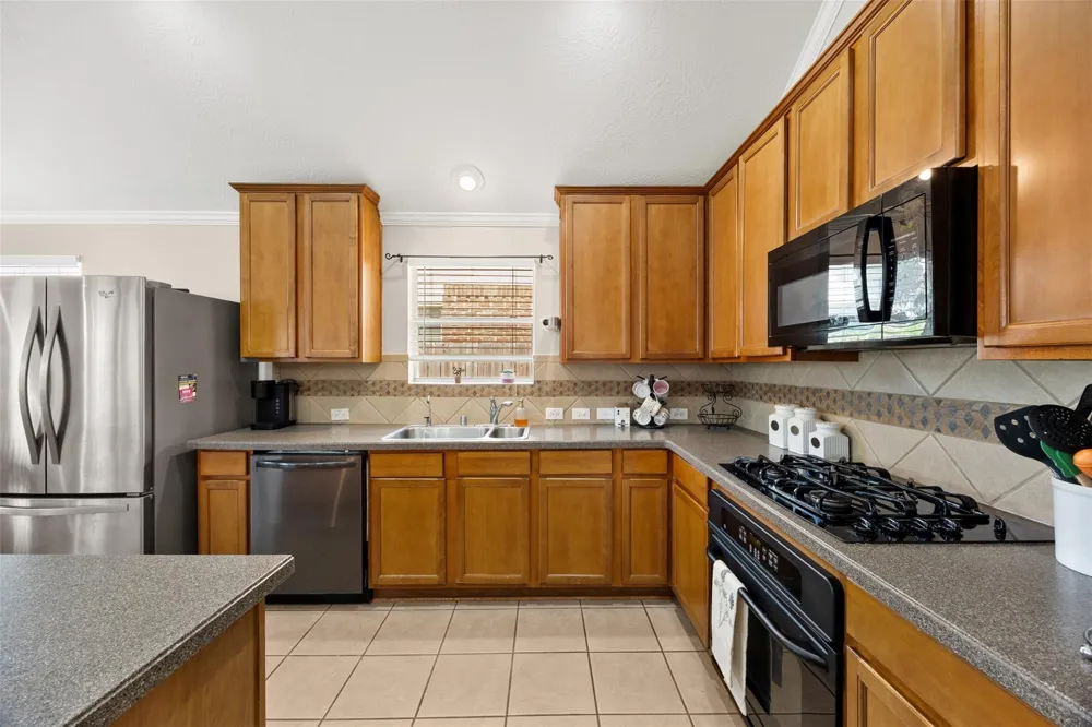 914 Fort Hill Lane Rosenberg, TX 77469