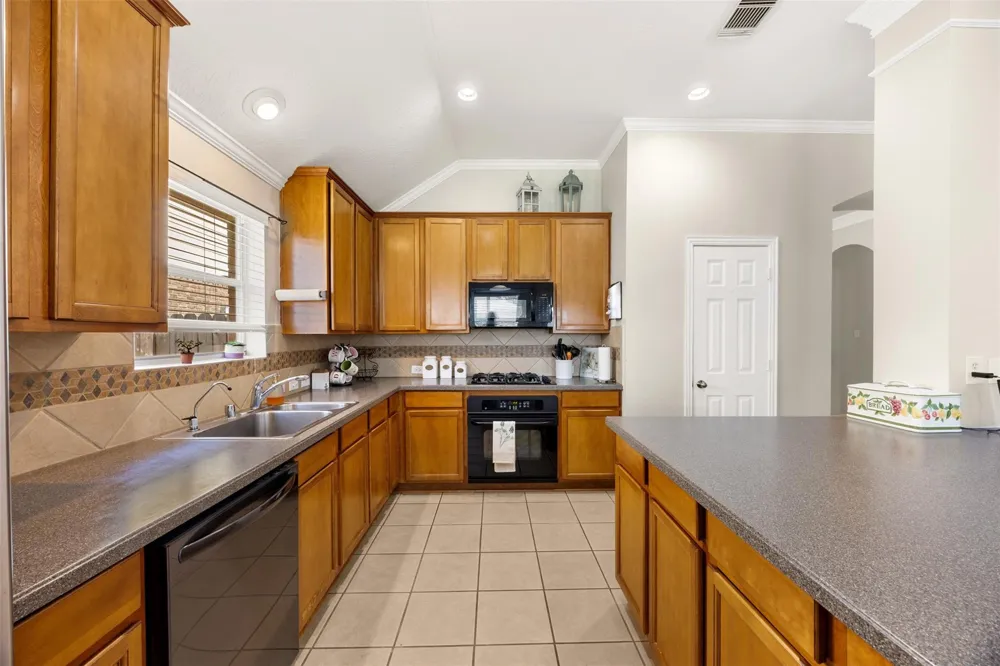 914 Fort Hill Lane Rosenberg, TX 77469