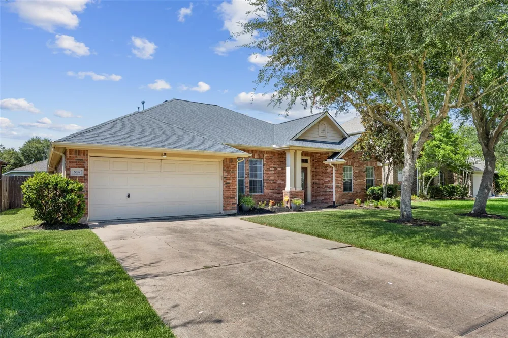 914 Fort Hill Lane Rosenberg, TX 77469