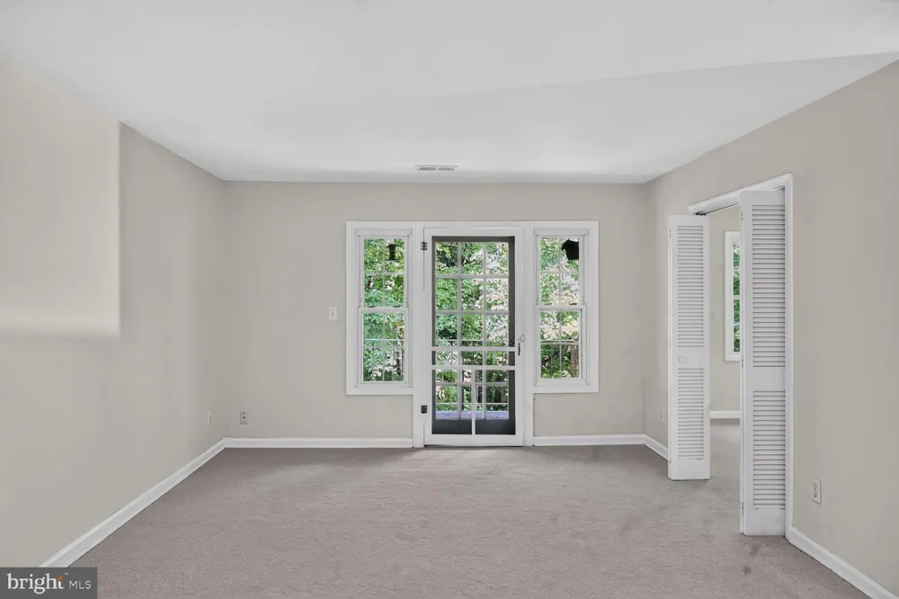 5901 KINGSFORD ROAD #442 Springfield, VA 22152