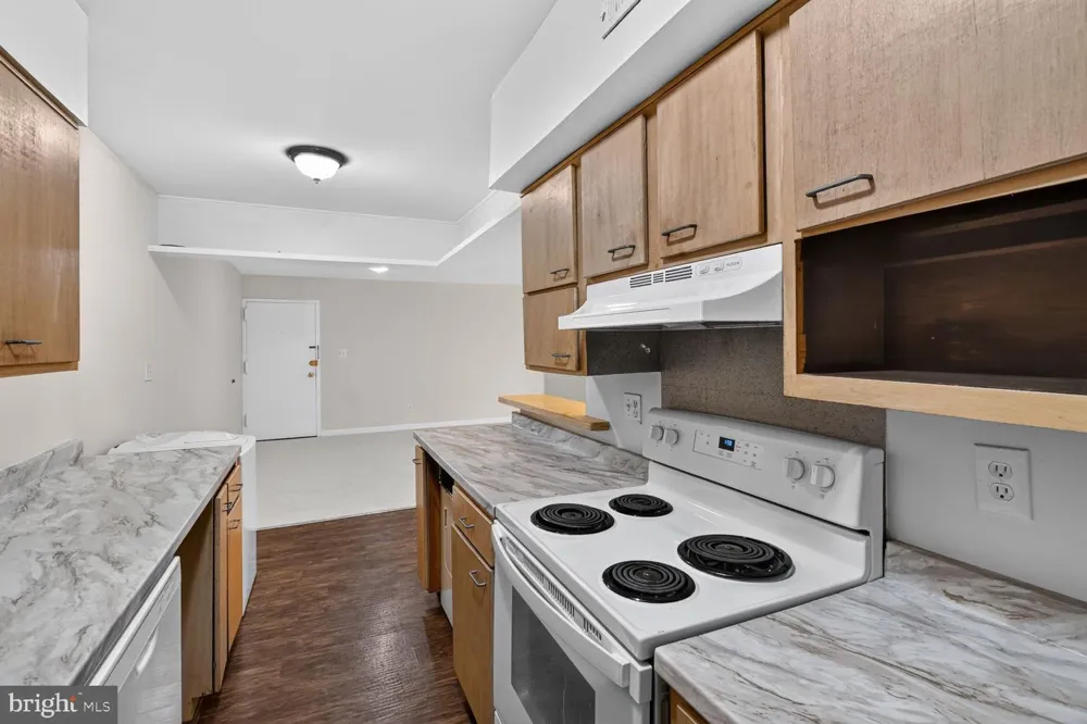 5901 KINGSFORD ROAD #442 Springfield, VA 22152