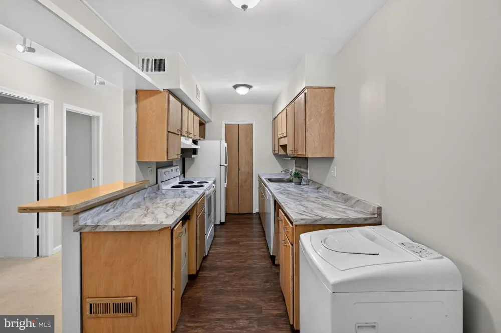 5901 KINGSFORD ROAD #442 Springfield, VA 22152