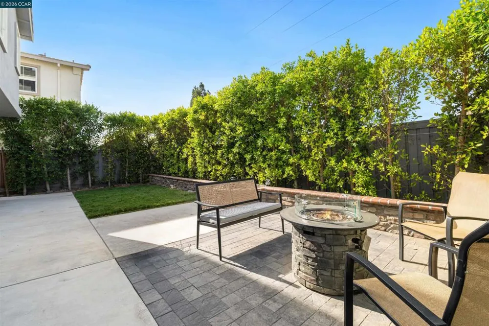 3002 Hickorynut st Antioch, CA 94509
