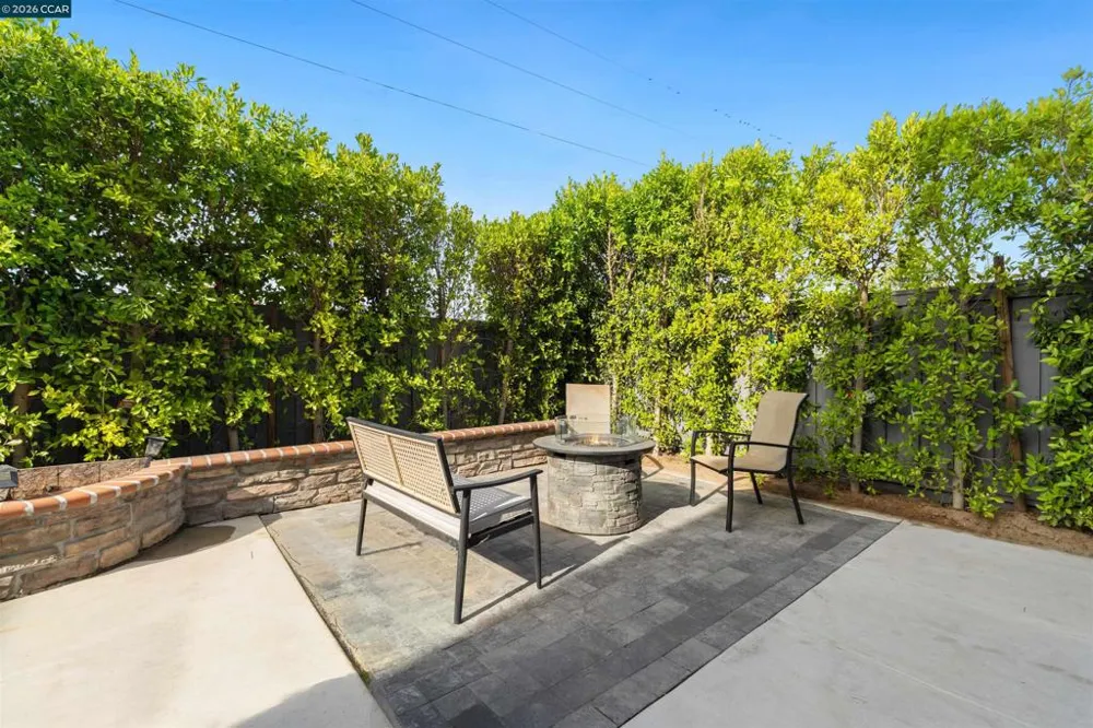 3002 Hickorynut st Antioch, CA 94509