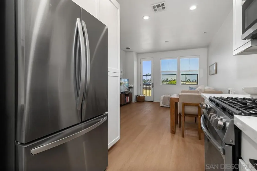 523 Sandpiper Way Imperial Beach, CA 91932