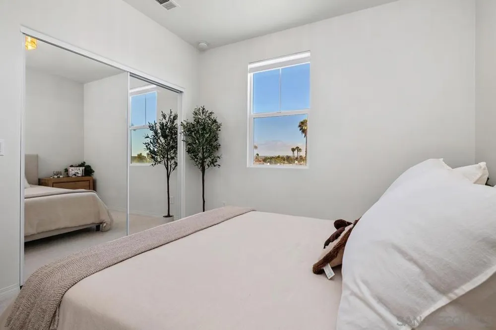 523 Sandpiper Way Imperial Beach, CA 91932