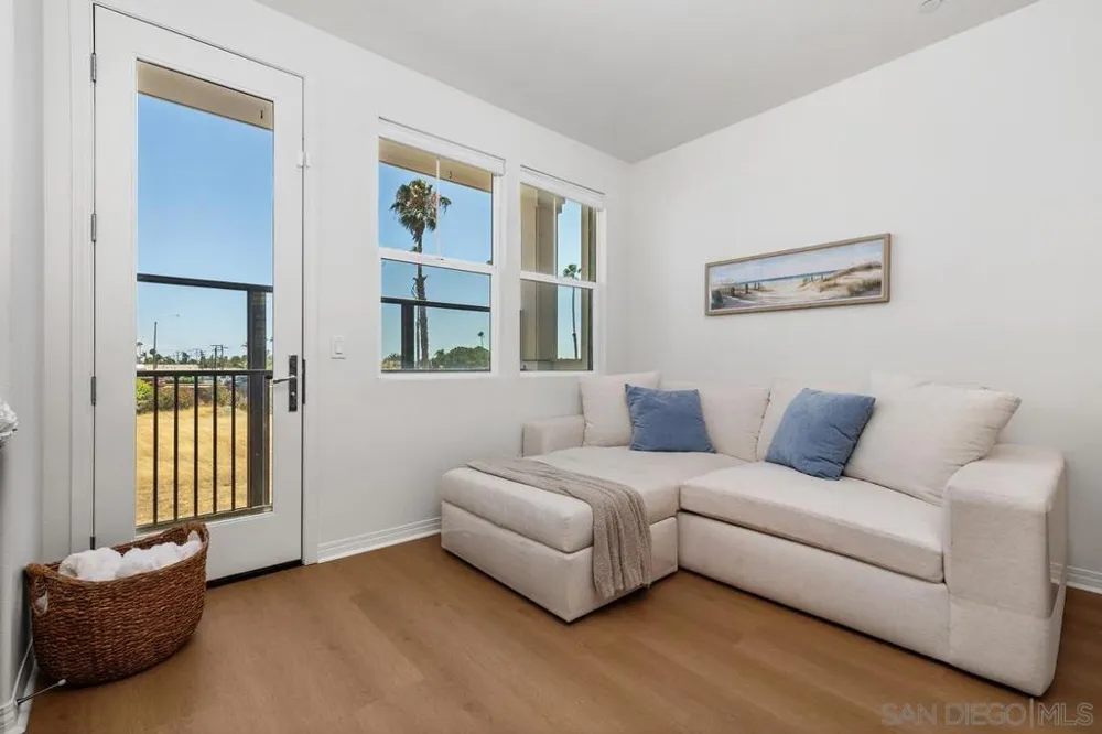 523 Sandpiper Way Imperial Beach, CA 91932