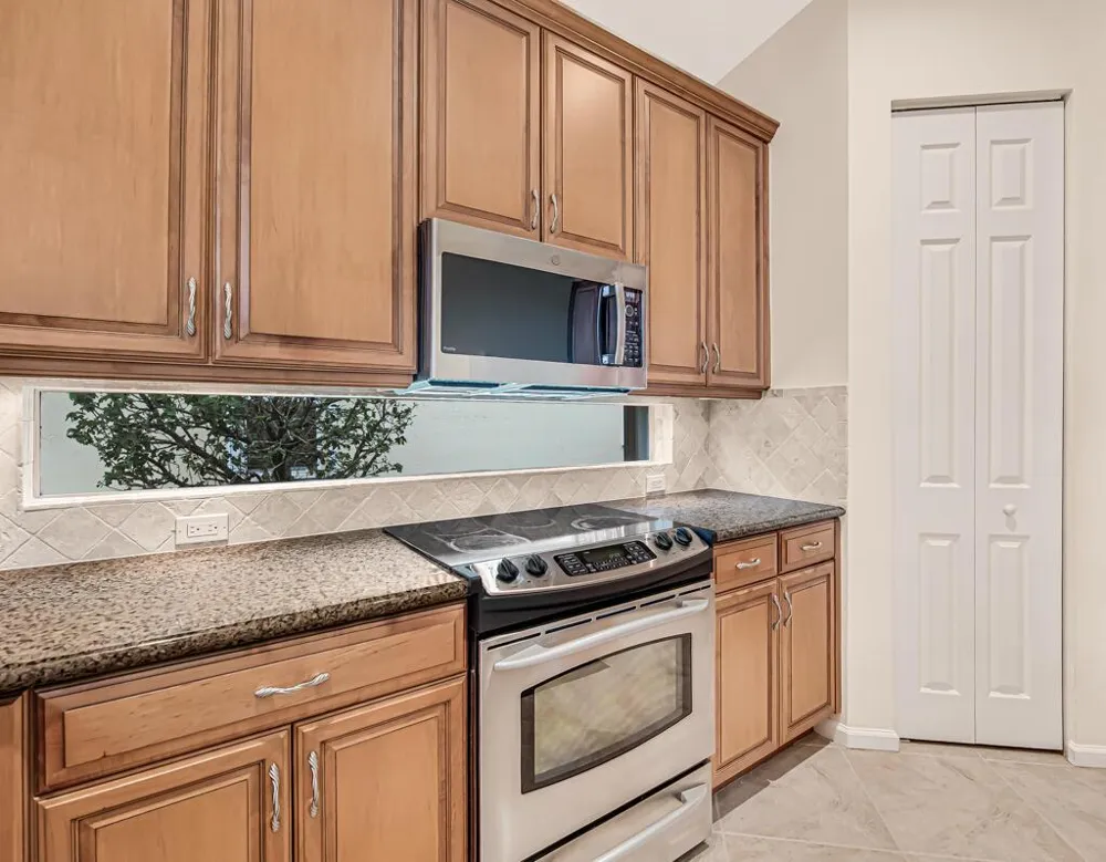 7911 Ferndale Bend Drive Lake Worth, FL 33467